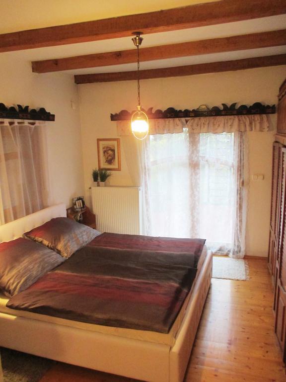 Mediterran Apartman Печ Екстериор снимка