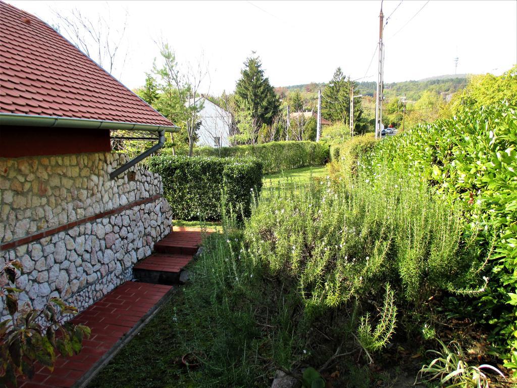 Mediterran Apartman Печ Екстериор снимка