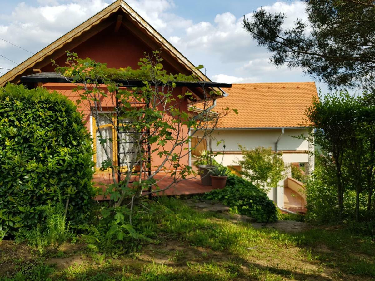 Mediterran Apartman Печ Екстериор снимка