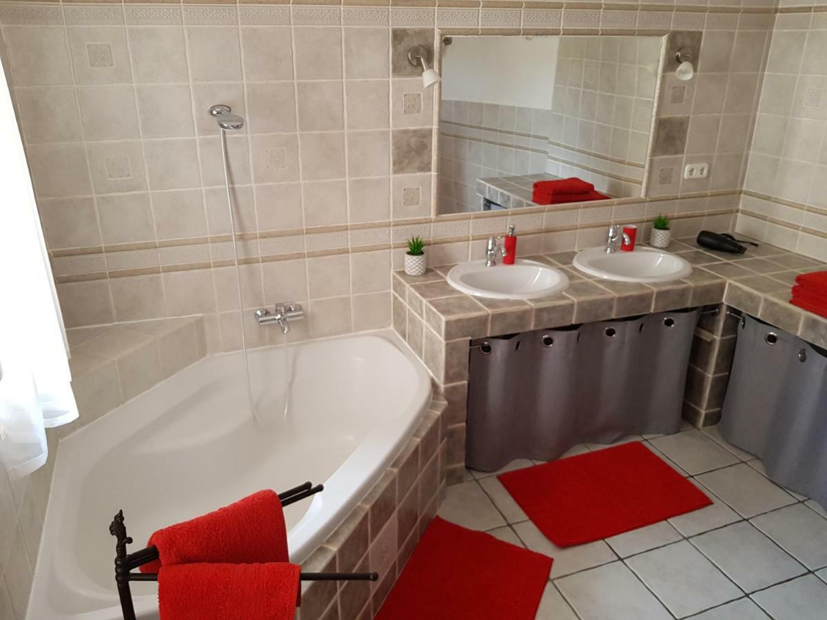 Mediterran Apartman Печ Екстериор снимка